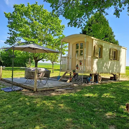 Roulotte Cosy Avec Jacuzzi Dans Parc Chateau Casa vacanze
